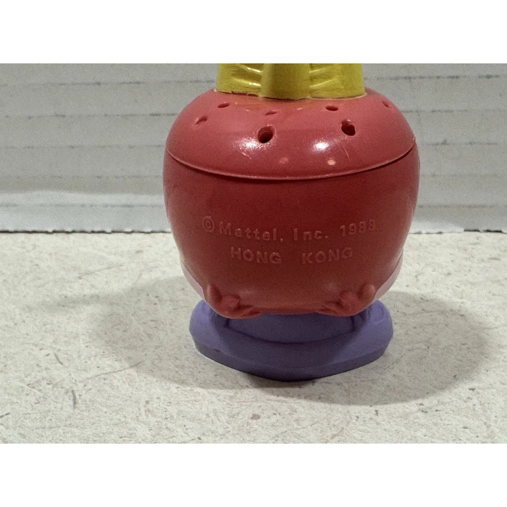Vtg 1988 Cherry Merry Muffin Cherry Sweet Sugar Shaker Doll Friend Accessory